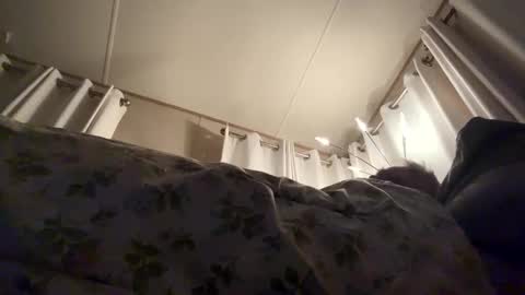 lovepeeing683138 online show from November 22, 7:12 pm
