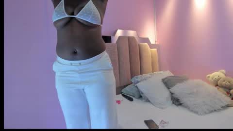 L O V E  online show from September 25, 12:01 pm