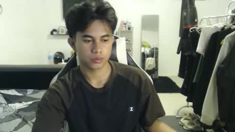 loverboyph04 online show from December 23, 1:56 am