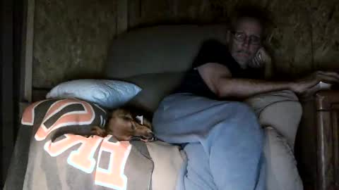 just here to have fun and cum online show from November 4, 2:46 am