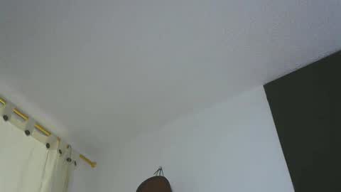 lovexjuxn77 online show from February 14, 8:00 pm