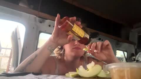 StacyMaeWish online show from March 4, 11:32 pm