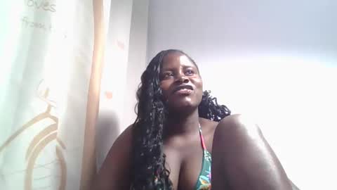lovie_paula online show from November 12, 5:54 am