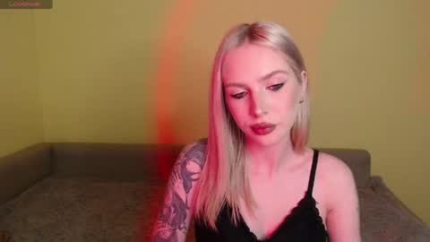 Viola online show from April 15, 7:58 pm