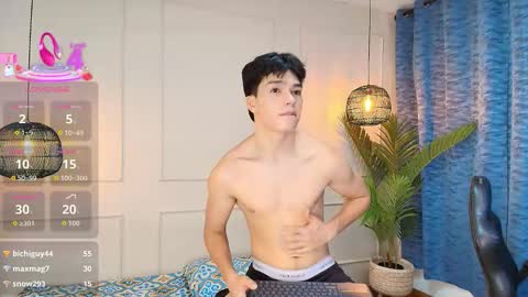 lUAN online show from October 3, 8:28 pm