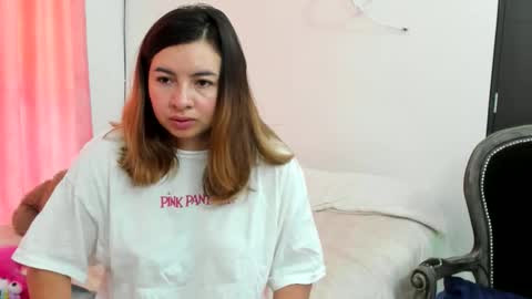 luara__01__lecat_1 online show from February 22, 11:46 am