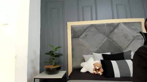 luca_morettii online show from November 16, 12:29 pm