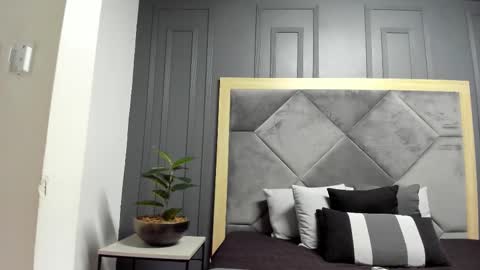 luca_morettii online show from November 15, 12:18 pm