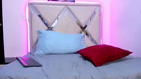 lucas_cruz1 online show from May 30, 4:11 am