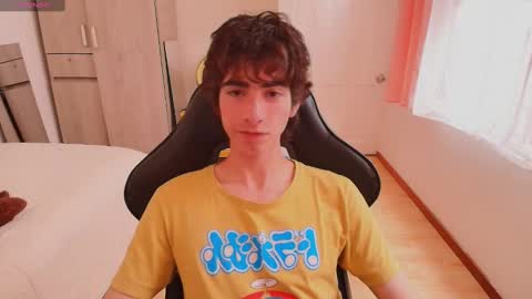 lucas_xo online show from September 16, 8:23 pm
