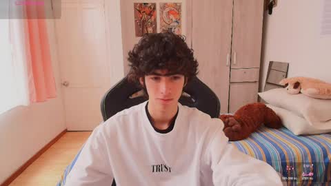 lucas_xo online show from April 9, 6:02 pm