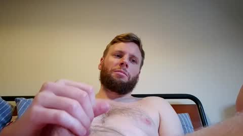 lucasb_87 online show from December 17, 10:55 am