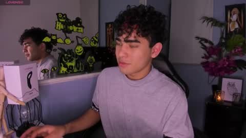 lucascarterr online show from October 19, 4:06 am