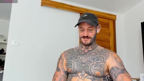 lucasexclusive online show from October 16, 7:08 am