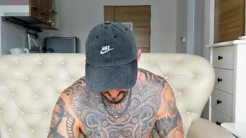 lucasexclusive online show from September 14, 5:21 am