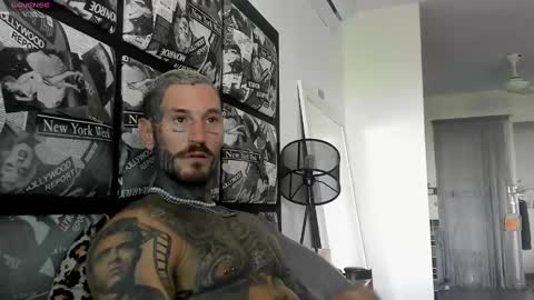 lucasexclusive online show from February 6, 6:40 am