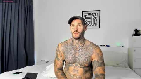 lucasexclusive online show from November 10, 6:27 am