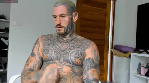 lucasexclusive online show from September 24, 10:11 am