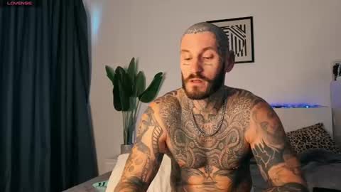 lucasexclusive online show from June 11, 5:27 am