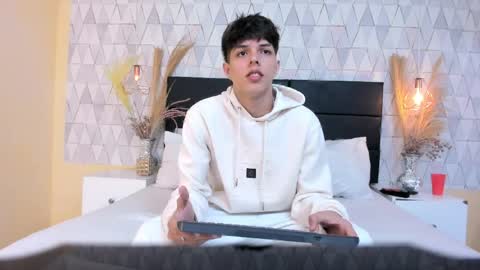 Lucasopry online show from April 5, 11:51 am