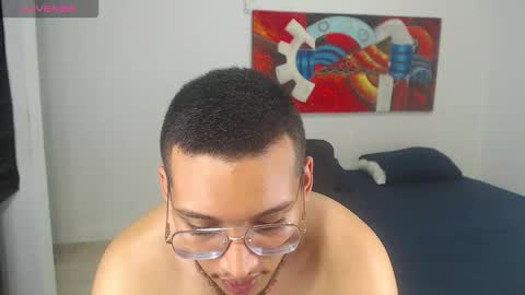 Luca Vanden online show from November 7, 3:03 pm