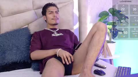 Luca  Leo online show from November 6, 5:10 am