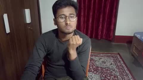 luci_ri online show from February 9, 1:59 pm