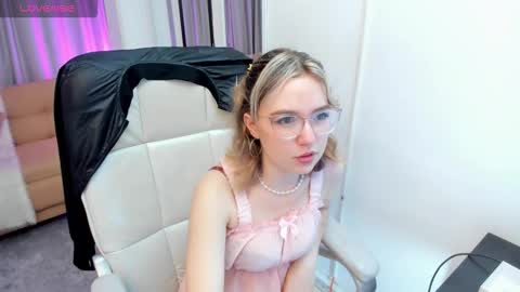 lucia_copper online show from October 8, 12:22 pm