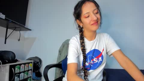 Lucia online show from November 14, 1:19 am