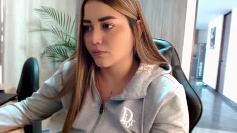 lucia star  online show from January 16, 8:51 pm