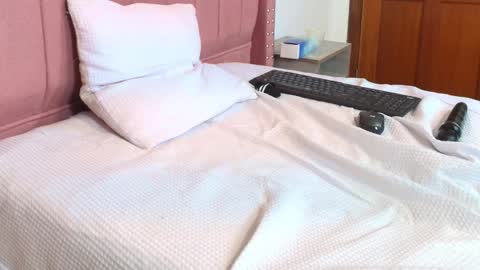 lucia_sweeet online show from November 22, 6:28 pm