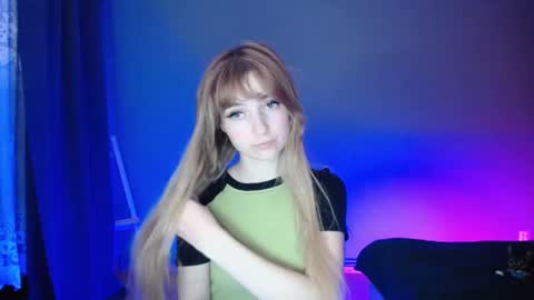 Lucy online show from February 19, 10:31 pm