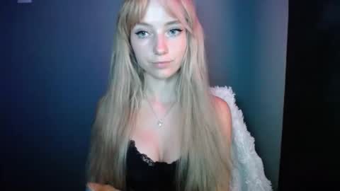 Lucy online show from September 24, 7:53 pm