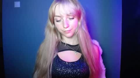 Lucy online show from September 22, 7:40 pm