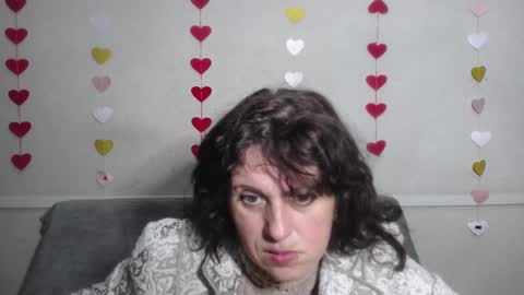 LuciaMi online show from March 2, 6:05 am