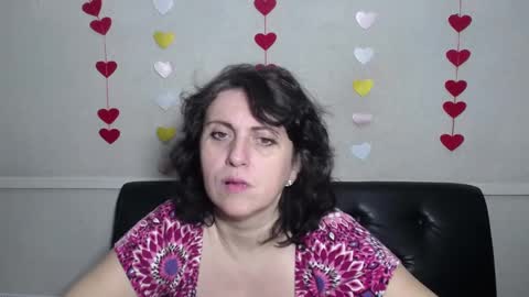 LuciaMi online show from February 7, 6:03 am