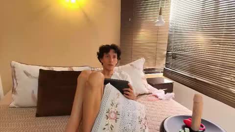 Lucian Morel S online show from October 1, 1:10 pm