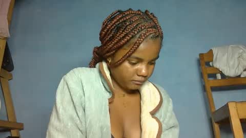 luciana012 online show from October 3, 9:01 pm