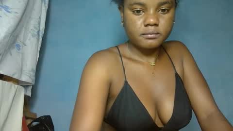 luciana012 online show from October 20, 9:20 pm