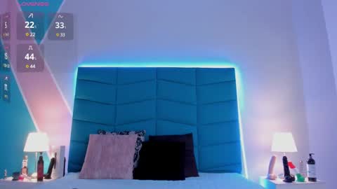 luciana_brown_ online show from February 4, 7:55 pm