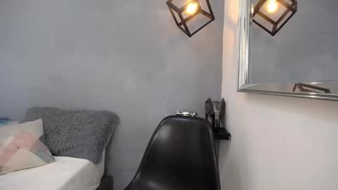 Luciana  online show from November 3, 1:01 pm