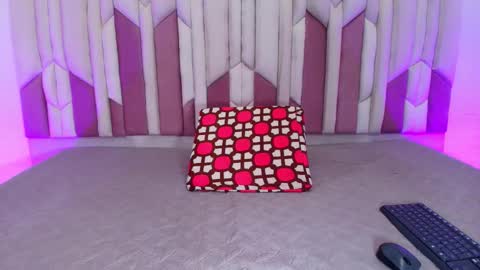 instagram luciana417  online show from October 16, 3:17 am