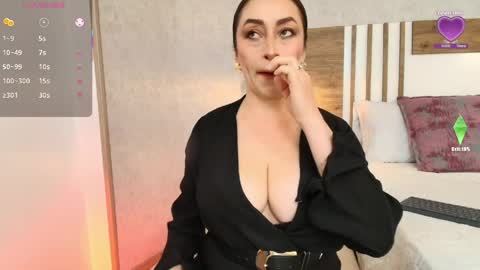 Luciana online show from April 6, 1:01 pm