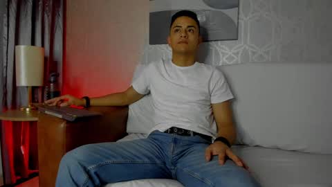 Leo online show from February 25, 11:21 am