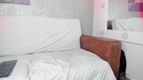 Leo online show from February 23, 2:46 pm