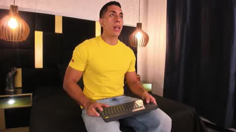 Lucio online show from March 20, 11:37 am