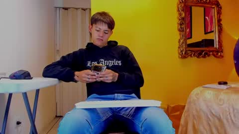luckk_ online show from June 28, 4:52 am