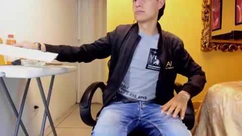 luckk_ online show from June 27, 5:57 am