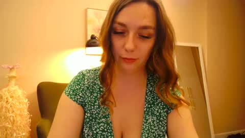 lucky_foryou_baby online show from December 31, 8:23 pm