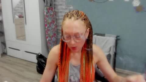 lucky_licky20 online show from November 9, 2:15 am